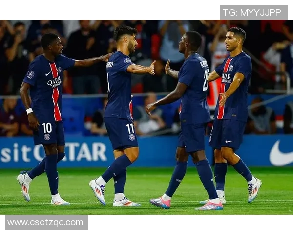 友谊赛精彩对决马竞与巴黎圣日耳曼战成平局帽子戏法引发全场欢呼