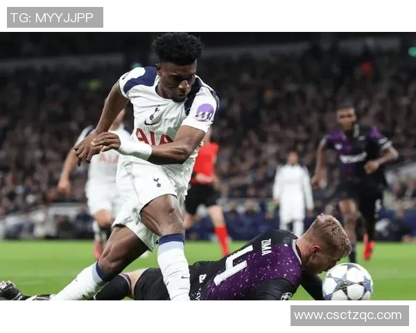 国王杯激战莱比锡狂胜曼联6-2乌龙球成比赛转折点引发热议