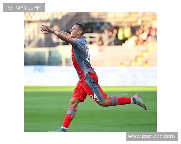 意甲激战AC米兰狂胜曼联五球大捷引发全场震撼解析